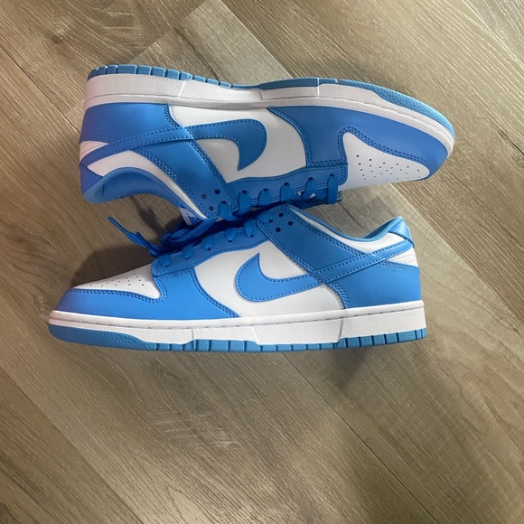 Nike Dunk Low UNC Blue Size 10 - Picture 5 of 7